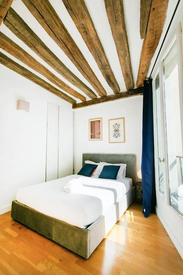 Louvre & Rivoli - City Apartment Paris
