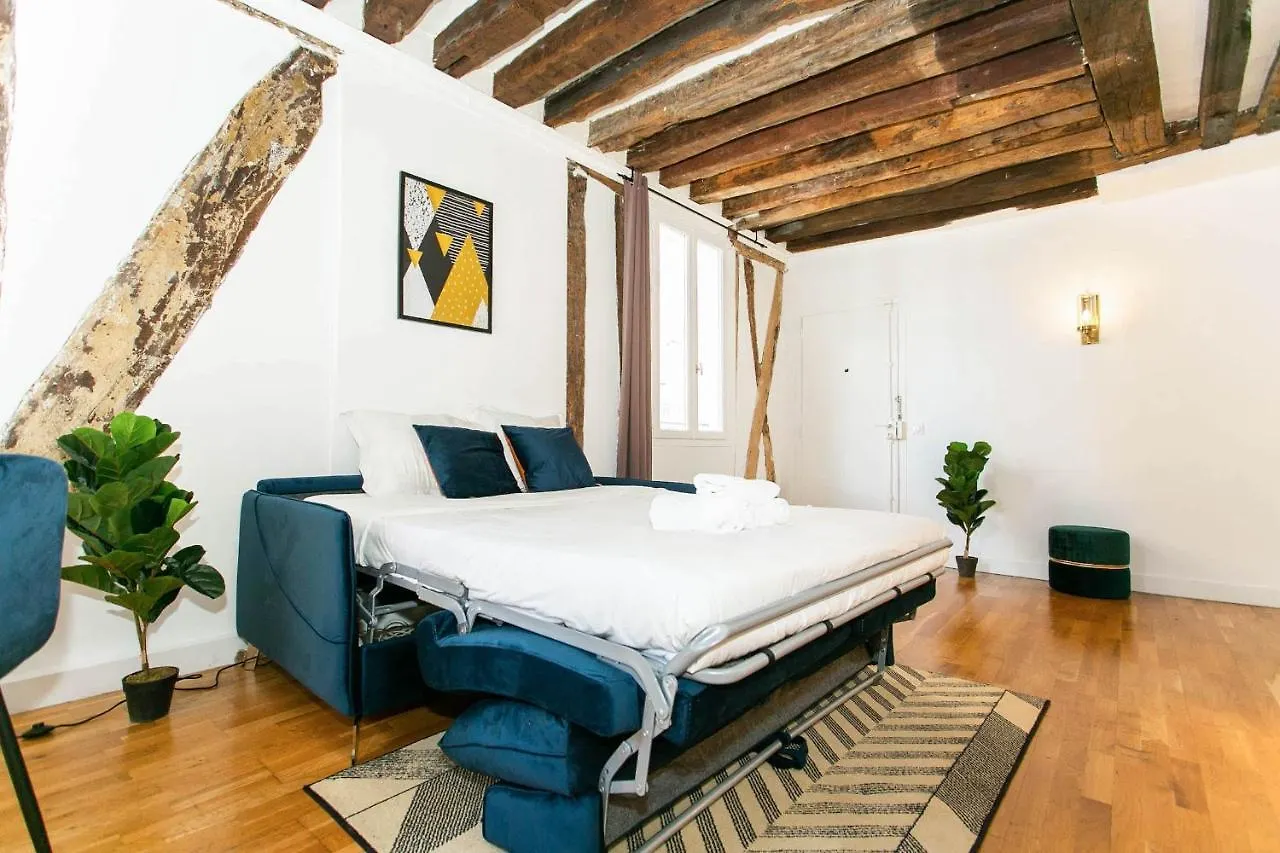 Louvre & Rivoli - City Apartment Paris France