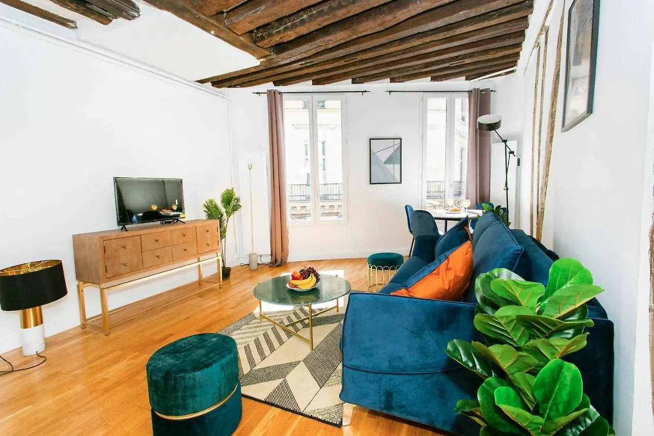 Louvre & Rivoli - City Apartment Paris