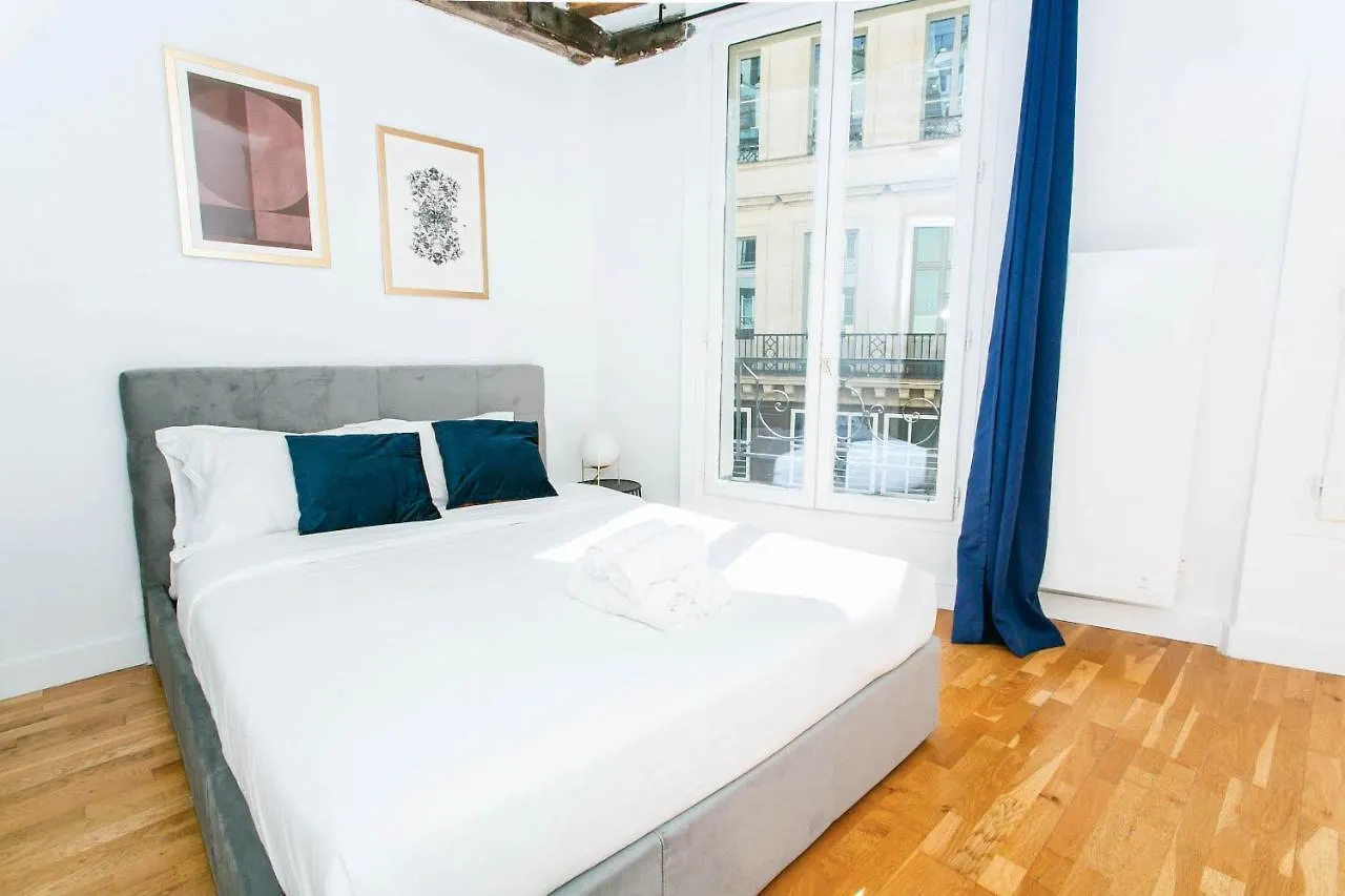 Louvre & Rivoli - City Apartment Paris