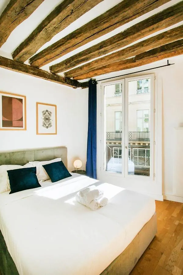 Louvre & Rivoli - City Apartment Paris